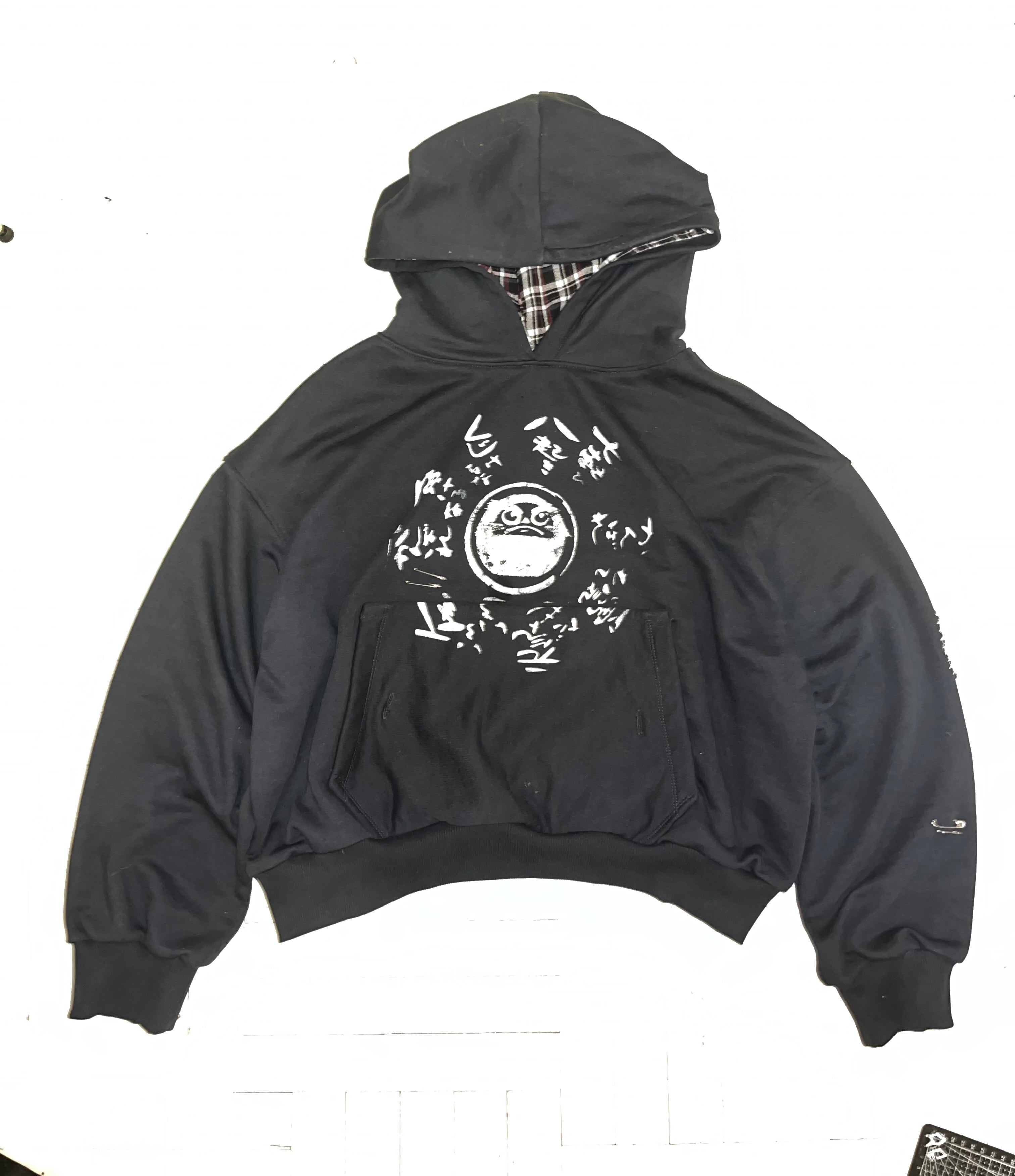 “Daruma” hoodie