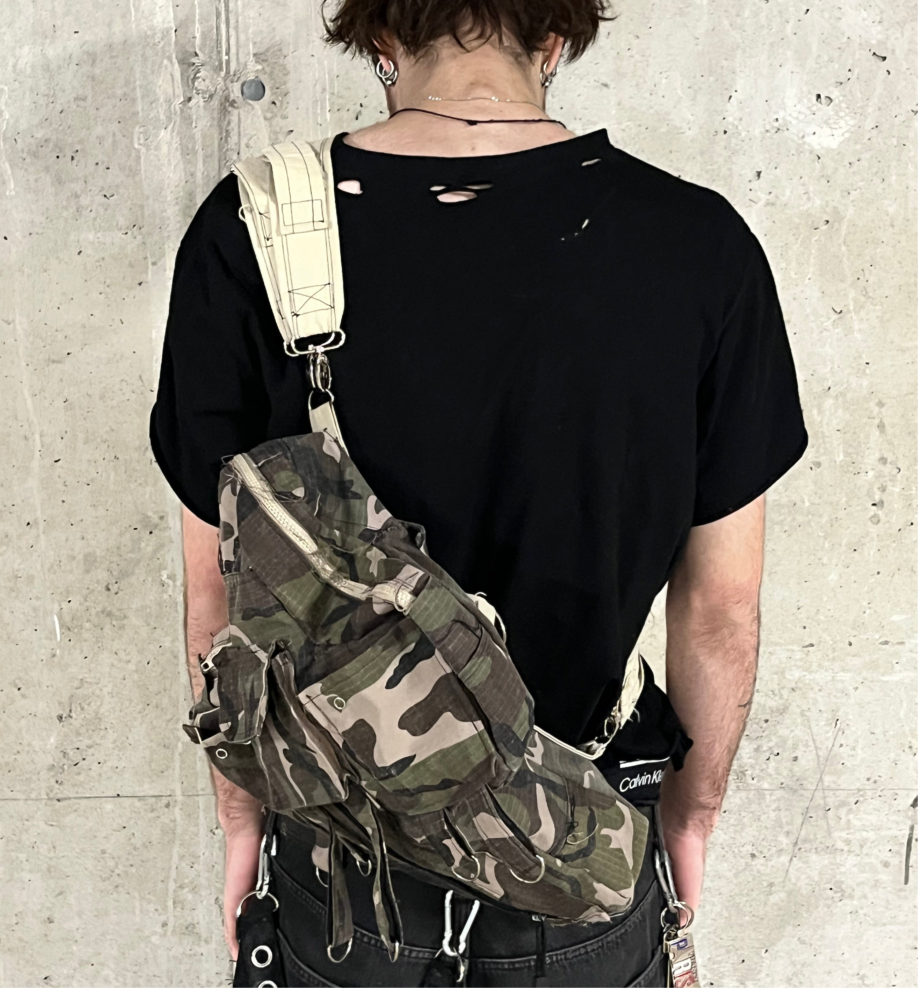 001 CAMO CROSS BAG